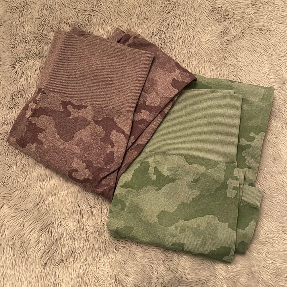 2-Pack Shein Leggings - Picture 2 of 5